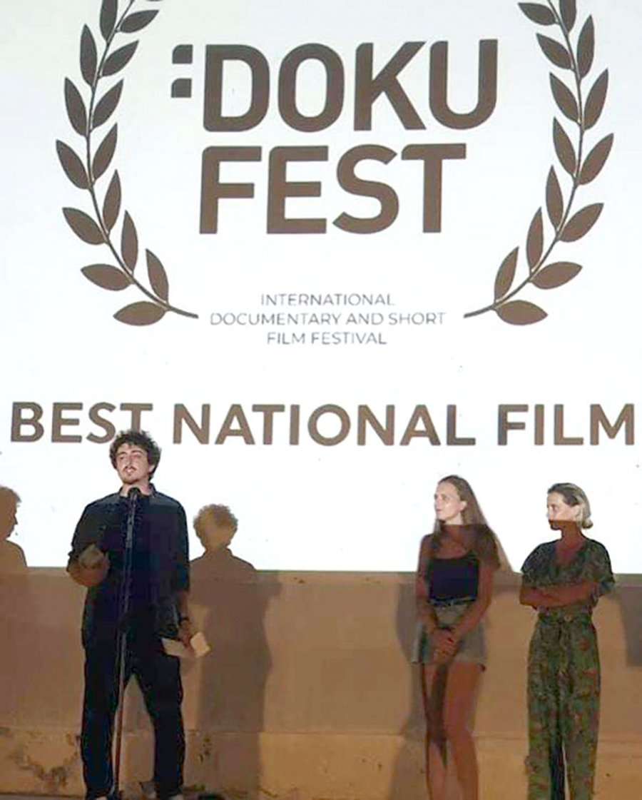 “Pick A Name”, filmi që pasqyron sfidat e emigrantëve modernë