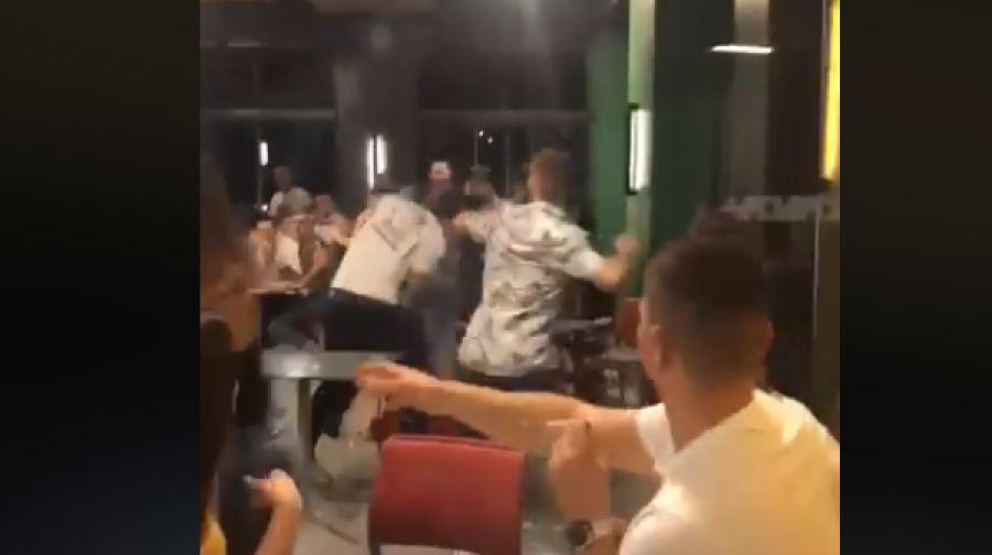 Mësohet arsyeja e rrahjes me karrige mbrëmë në Gjilan