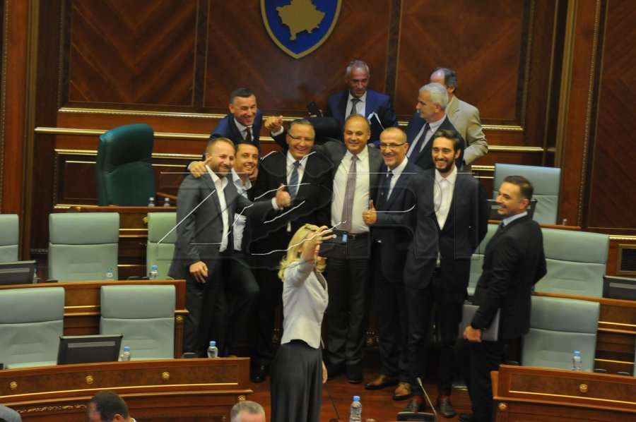 “Vdes” legjislatura e gjashtë