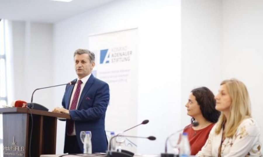 Beqiri: Grave duhet mos me ua zënë frymën
