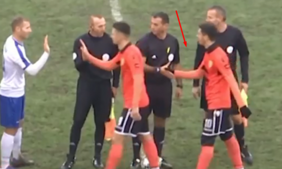 Ndonëse u akuzua se nuk e përshëndeti gjyqtarin para ndeshjes, pamjet e tregojnë të kundërtën për futbollistin më në formë në Kosovë