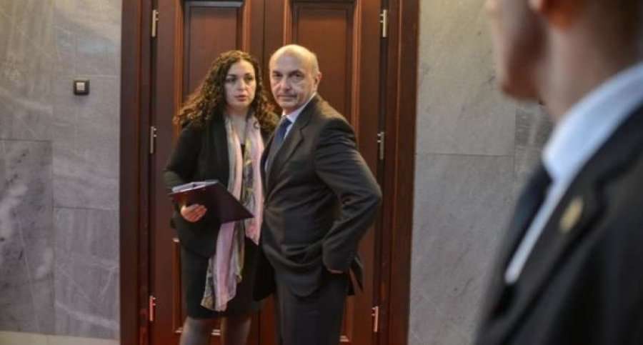 Vjosa Osmani ka një qëndrim krejt ndryshe nga Isa Mustafa dhe zyrtarët tjerët për çështjen e Presidentit