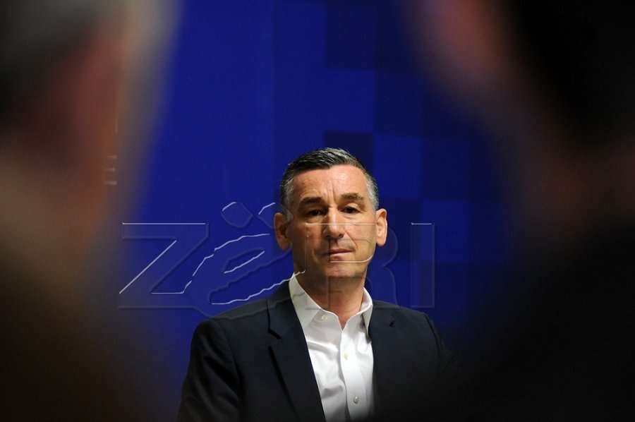 Veseli flet pas intervistimit nga Specialja, ka një thirrje për kosovarët