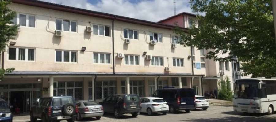 Sulmoi kryetarin e gjykatës, një muaj paraburgim ndaj të dyshuarit