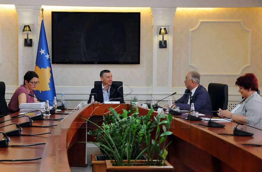 Mbledhja e kryesisë mbahet pa LDK-në e LVV-në