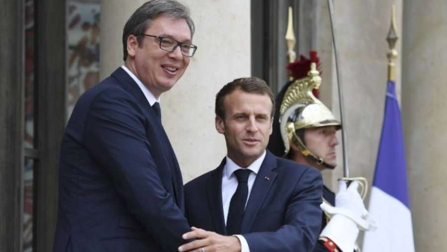 Macron në Serbi: Kosova dhe Serbia janë dy shtete evropiane