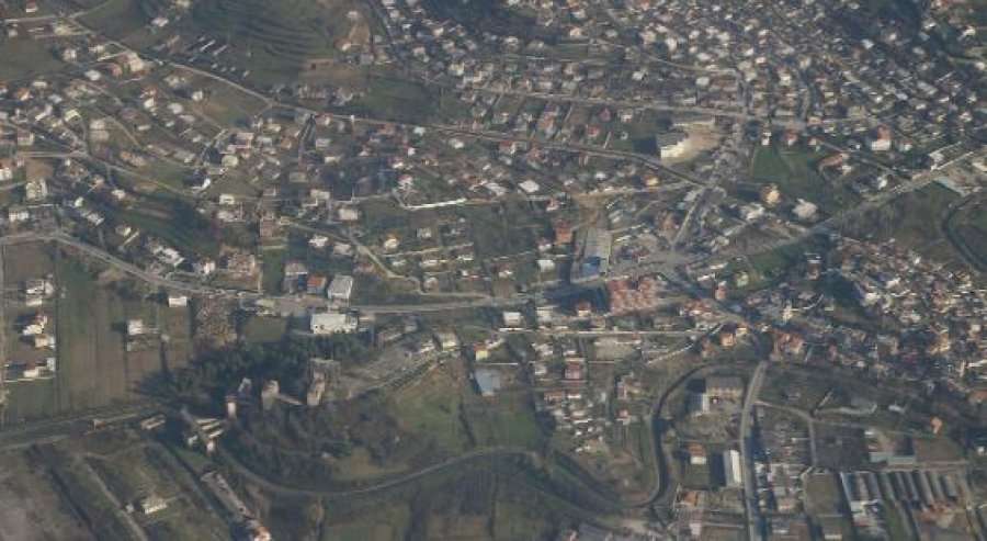 Koha kur në qytetin serb shkollat ishin në gjuhën shqipe dhe nxënësit me plisa
