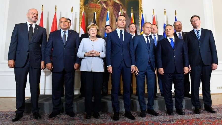 Pas shtyrjes së takimit në Paris, Gjermania me porosi të re për Kosovën e Serbinë