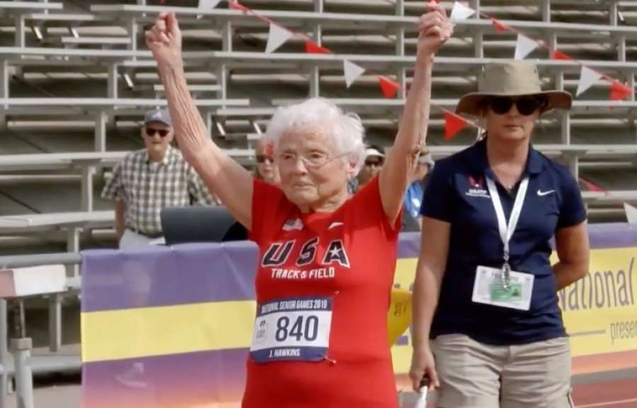Thyen rekord, 103-vjeçarja hyn në historinë e maratonës së vrapit