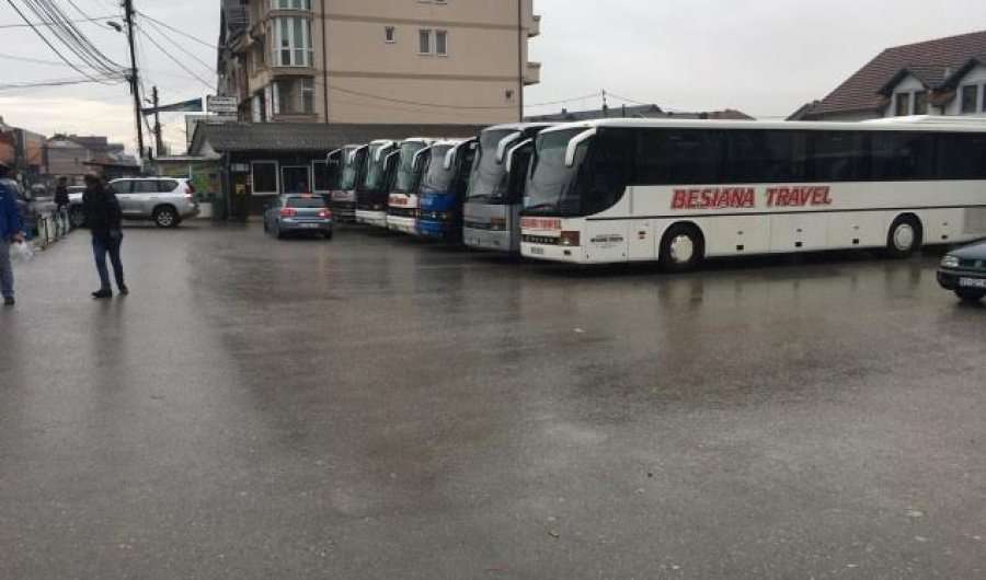 Autobusët nuk po respektojnë stacionet për nisjet ditore