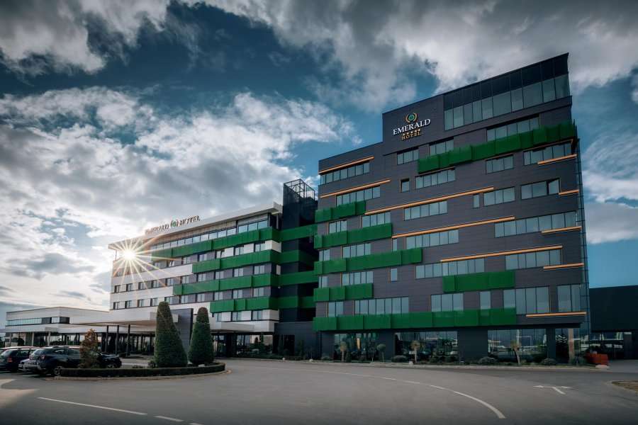 Hotel Emerald sjell kuzhinierin e nominuar për Michelin Star në Prishtinë