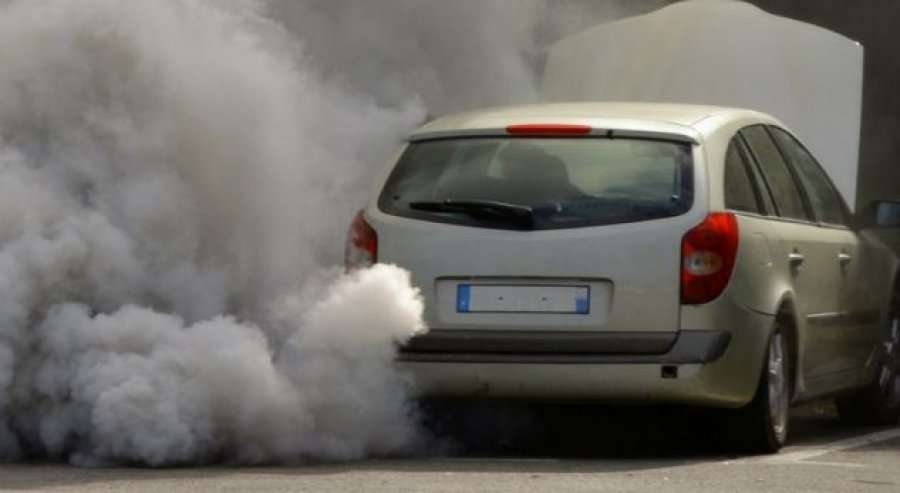 Dështon nisma e Lushtakut për importimin e veturave të vjetra deri në 15 vjet