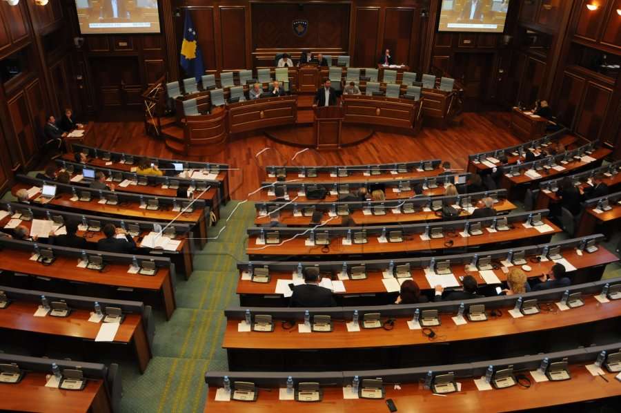 Kuvendi shkon në pauzë deri në orën 21:00