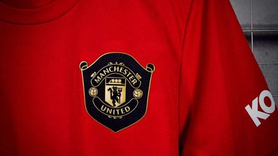 Manchester Unitedi publikon fanellat e reja si vendas - të gjithë të habitur me këtë detaj