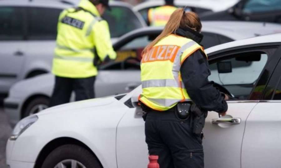 Policia gjermane rrit kontrollet kufitare