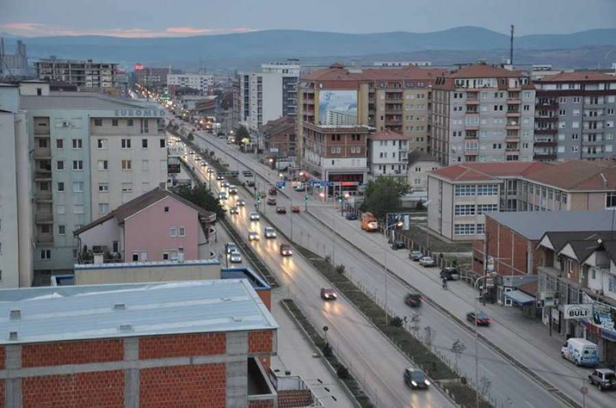 Gjysma e Fushë-Kosovës pa rrymë që nga mëngjesi, KEDS tregon arsyet