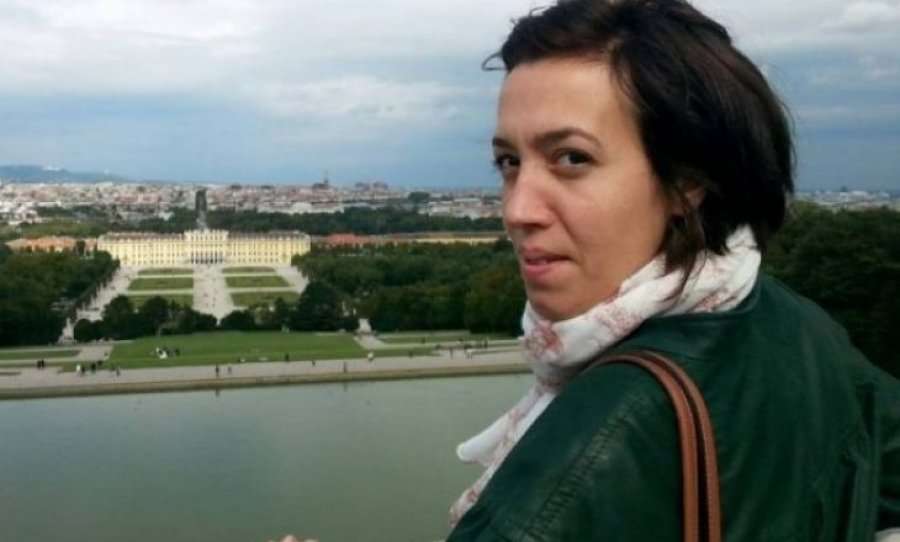 Sot i jepet lamtumira e fundit regjisores Arzana Kraja