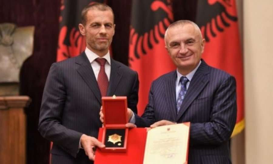 Meta dekoron presidentin e UEFA-së