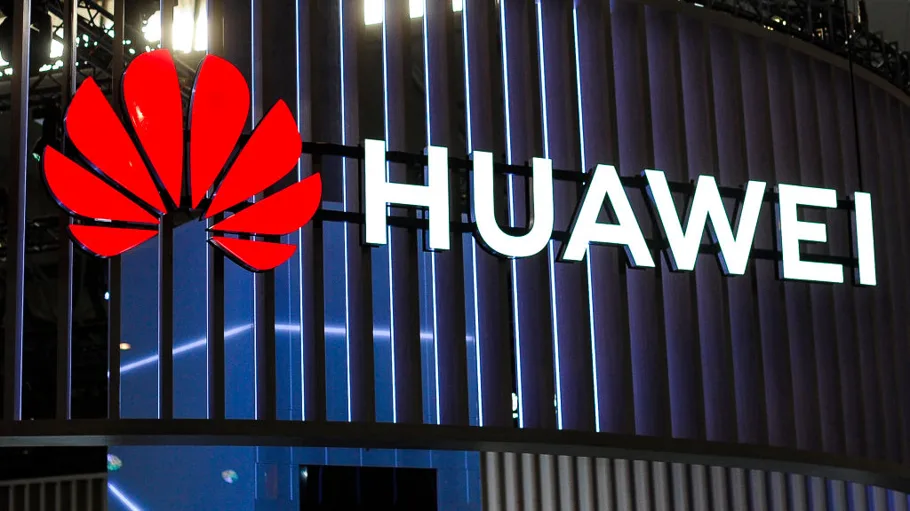 Huawei shpërblen punonjësit që gjejnë produkte alternative nga ato amerikane