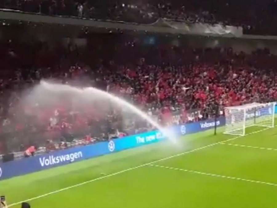 'E gjithë bota po qesh me shqiptarët, gabim në hapjen e stadiumit të ri madhështor' - mediumi serb merret me Air Albania Stadium