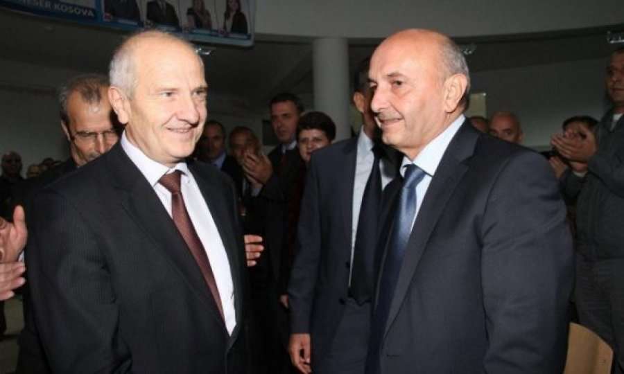 Fatmir Sejdiu kërkon dorëheqjen e Isa Mustafës