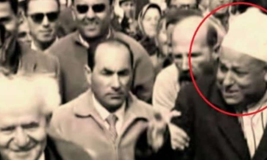 Një shqiptar me plis pranë kryeministrit të parë Izraelit David Ben Gurion