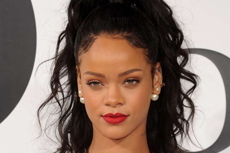 Rihanna bën deklaratën e fortë për presidentin Trump, e quan të sëmurë mentalisht