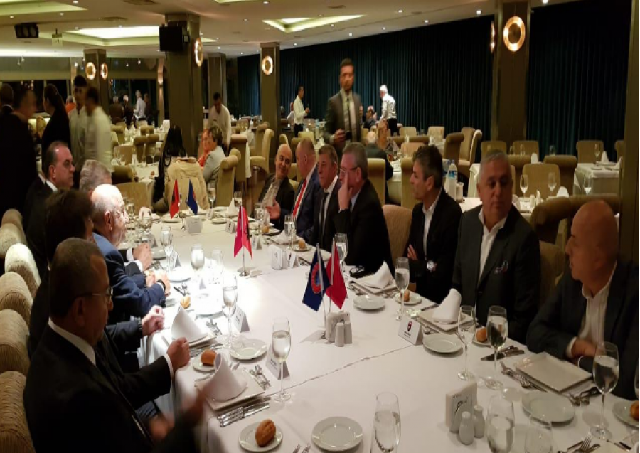 Qirinjtë fiken dy herë: Këtë herë Duka para homologëve turq: Të fitojmë nesër!