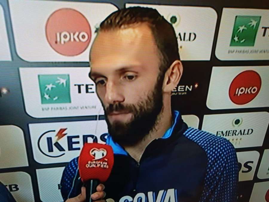 Muriqi zbulon se pse u kap me malazezin, tregon se çka bisedoi me trajnerin pas ndeshjes
