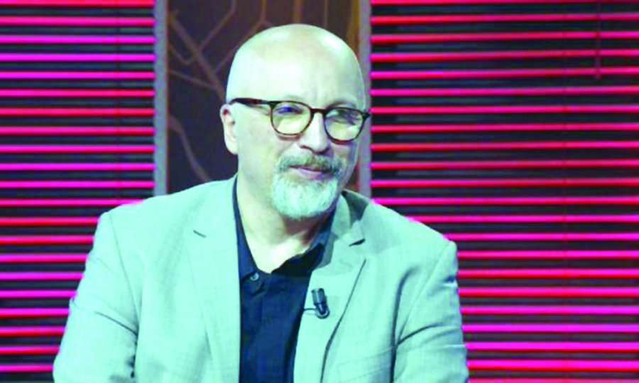 Fatos Berisha s’e pranon detyrën e drejtorit artistik të TKK-së