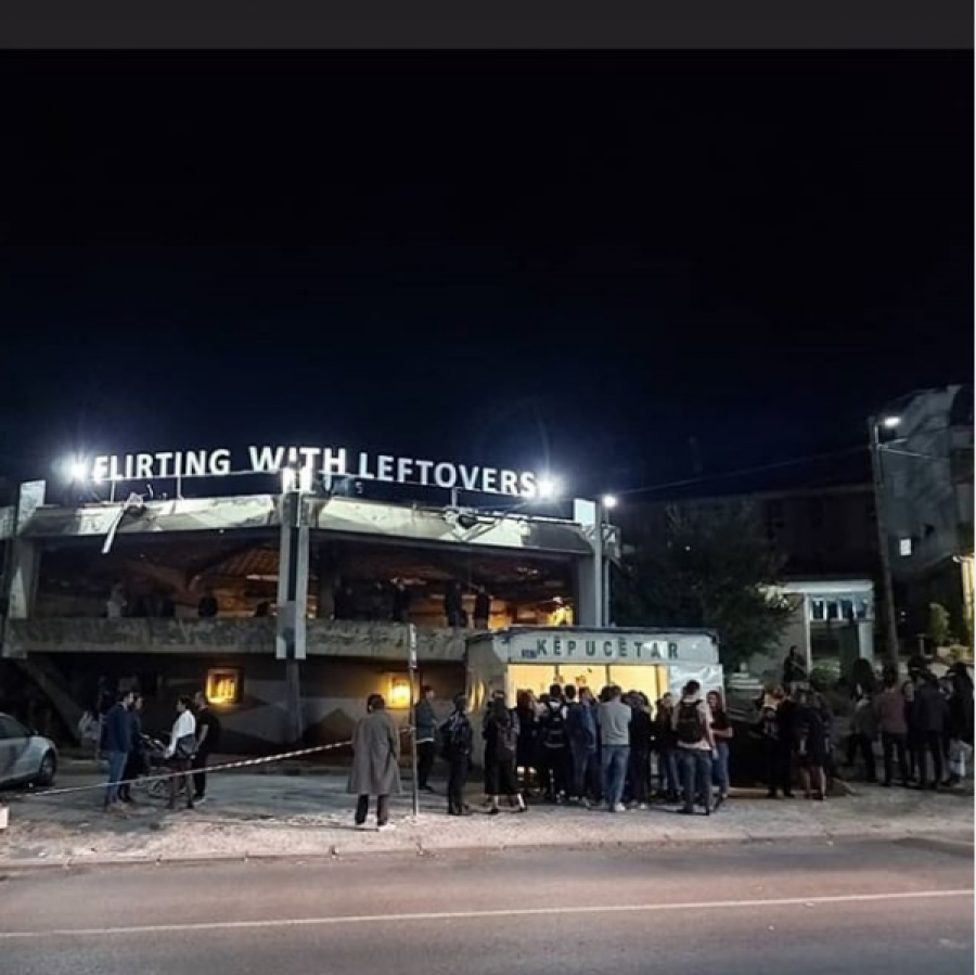 Një intervenim artistik te restorant 'Marsi' si thirrje për ruajtjen e memories kolektive