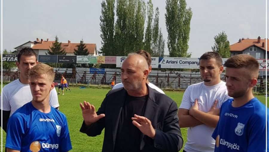 Vushtrria po fundoset, Toma nuk dorëzohet