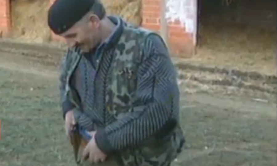 Pamje të rralla të familjes Jashari, pak ditë para sulmeve të 5 dhe 6 marsit