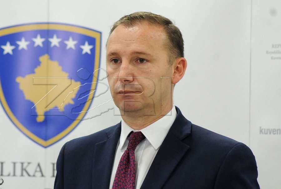 Zemaj: Të gjithë ata që hynë në Kosovë, duhet të kenë bërë testin ose të vetizolohen 7 ditë
