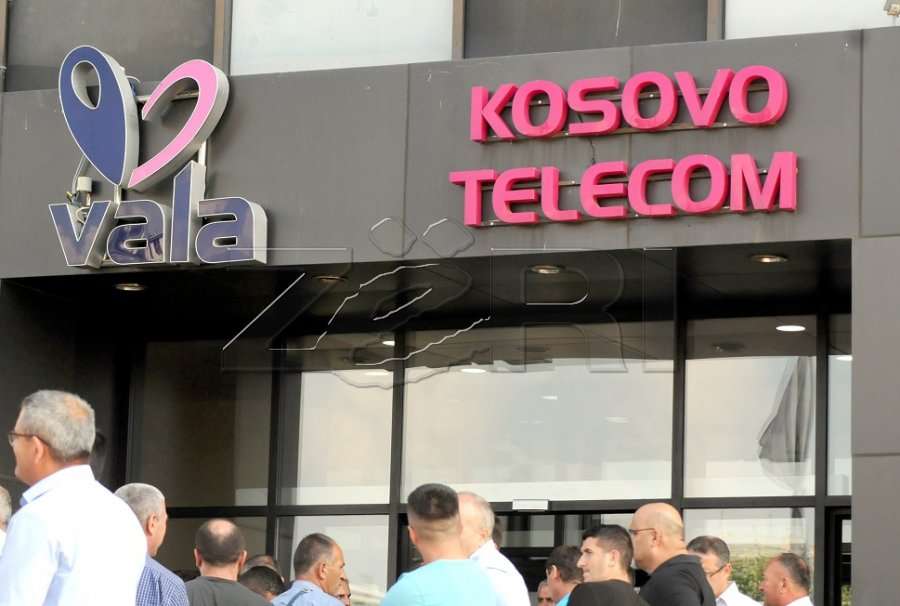 Ish-ministri mbështet qeverinë për privatizimin e pjesshëm të Telekomit