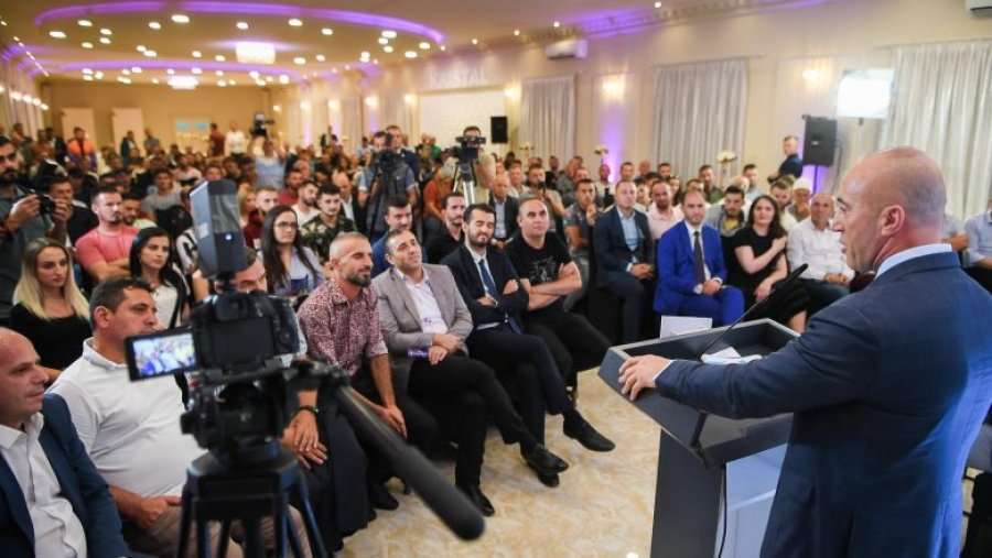 Haradinaj: Mbi 250 anëtarë të PDK-së iu bashkuan sot AAK-së