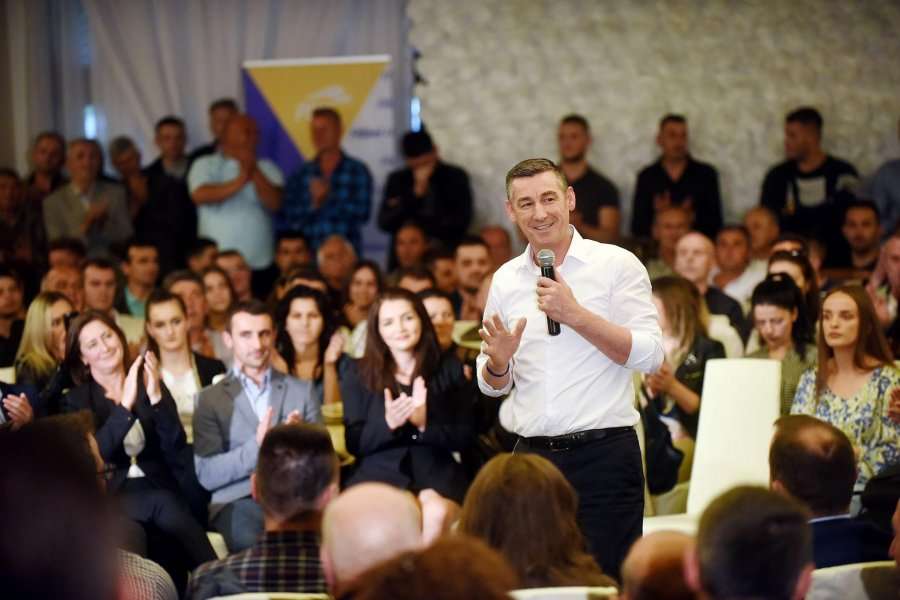 Veseli: Qeveria ime do të përbëhet nga vajza e djem të rinj, profesionistë dhe pa aktakuza