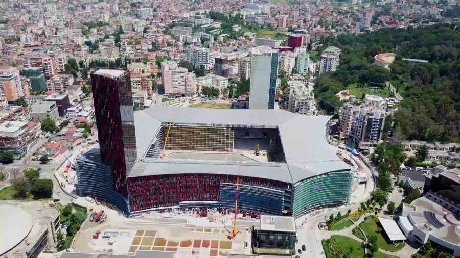 ‘Arena Kombëtare’ po bëhet gati, këto janë pamjet e fundit