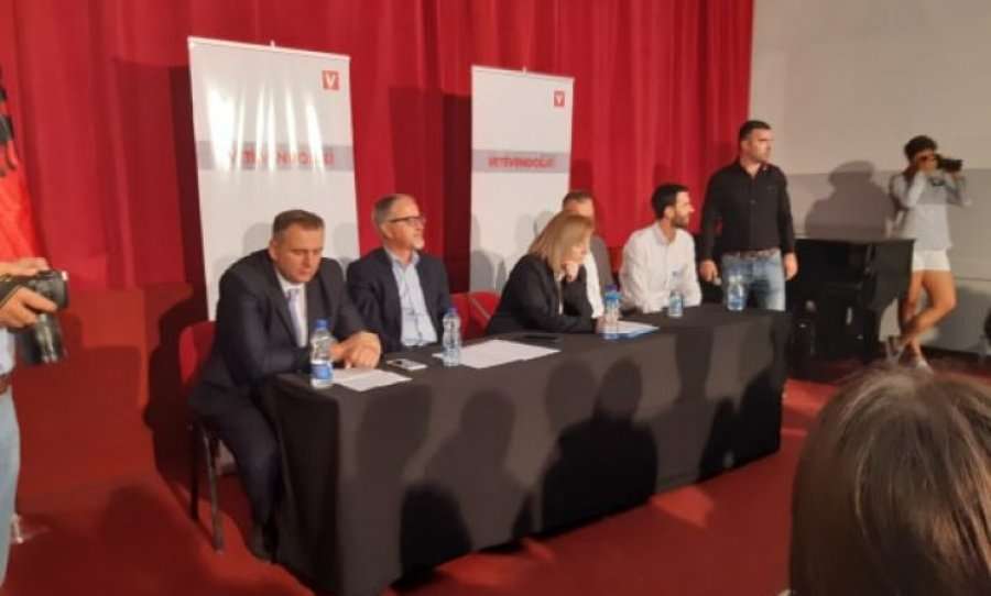 Vetëvendosje mban tubim në Prishtinë, Bajqinovci: Bandave kriminale po i vjen fundi