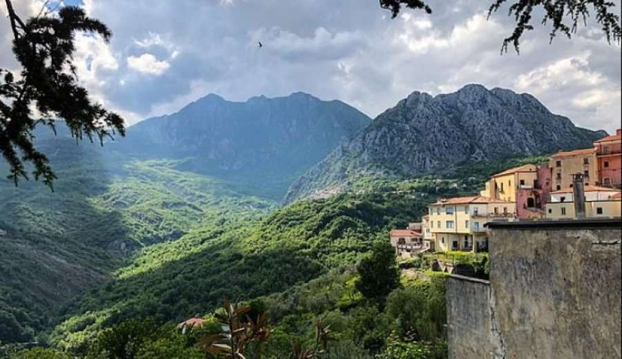 Shteti italian po iu dhuron 25 mijë euro atyre që zhvendosen në këto fshatra