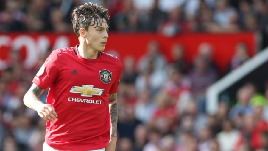 Zyrtare: Lindelof rinovon me ‘Djajtë e kuq’
