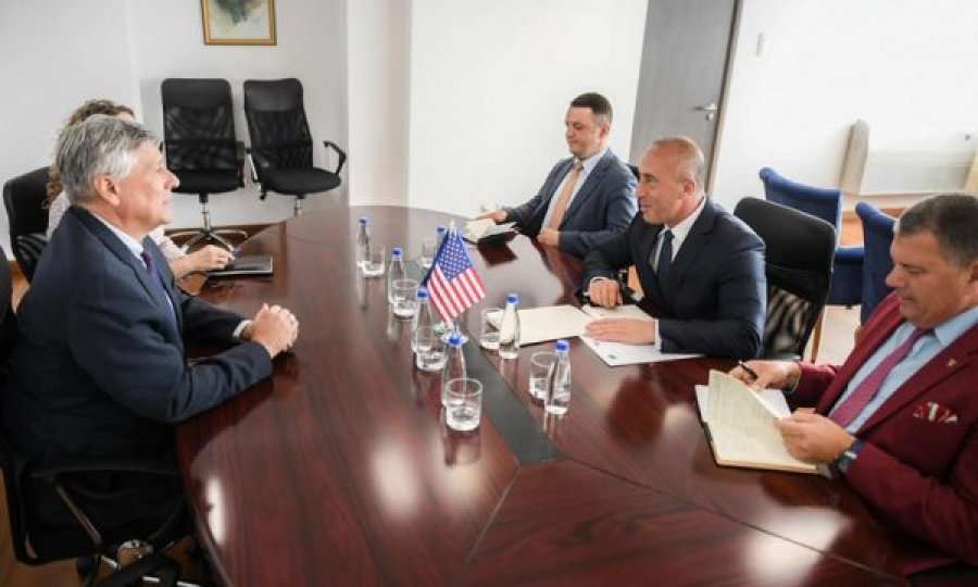 Haradinaj takohet me Kosnett, flasin për zgjedhjet