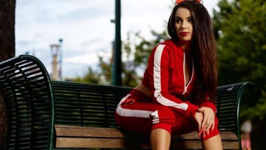 Linda Halimi kthehet në Shqipëri
