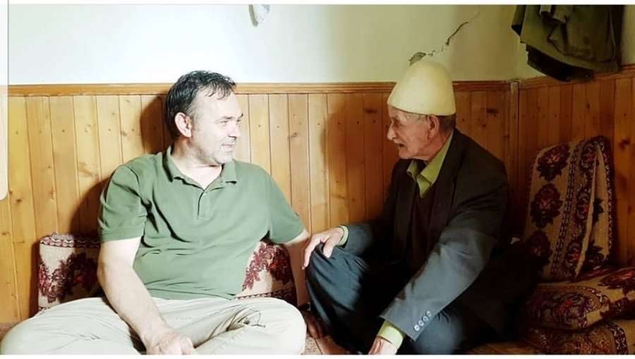 Vdes ish-ushtari i UÇK-së që në konakun e tij priti Adem e Hamëz Jasharin