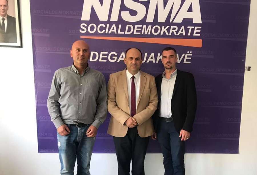 Dy kryetarë të nëndegëve të PDK-së në Gjakovë i bashkohen Nismës