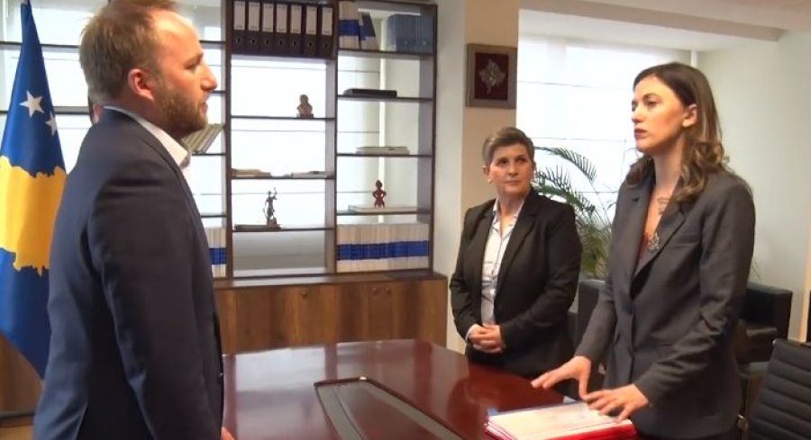 Paralajmëron Albulena Haxhiu: Shpejt do të bëhen publike dallaveret e Abelard Tahirit