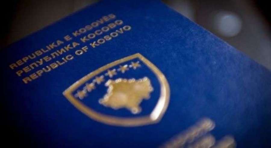 Pritet anulimi i qindra pasaportave diplomatike që u janë dhënë familjarëve të politikanëve