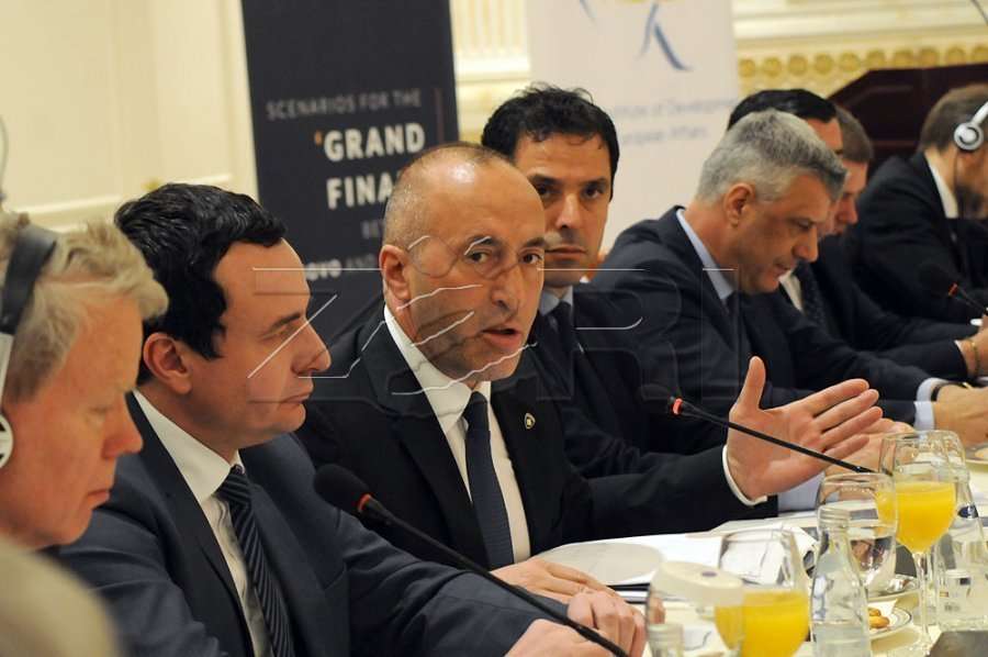 Haradinaj: Kurti hoqi rrethojat, por endet me veturë të blinduar