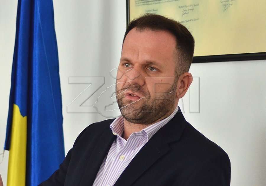 Rukiqi: Si pasojë e pandemisë, deri në 50 mijë qytetarë mund të humbin vendin e punës