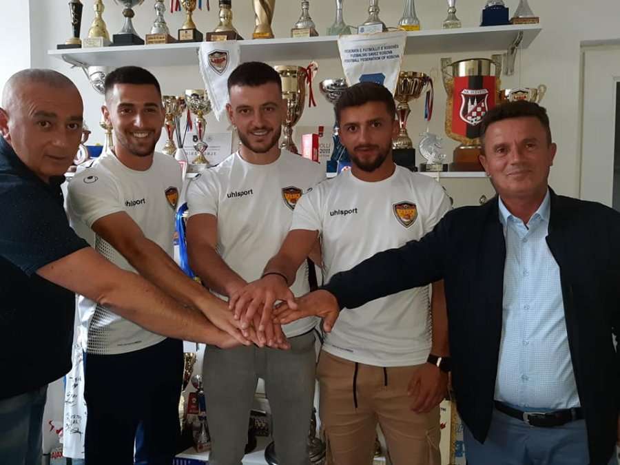 Liria zyrtarizon marrëveshjet me Memajn, Mustafën dhe Gashin